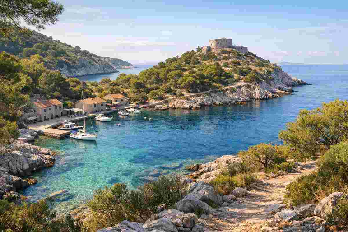 Port-Cros, l’isola segreta della Francia tra spiagge da sogno e natura selvaggia