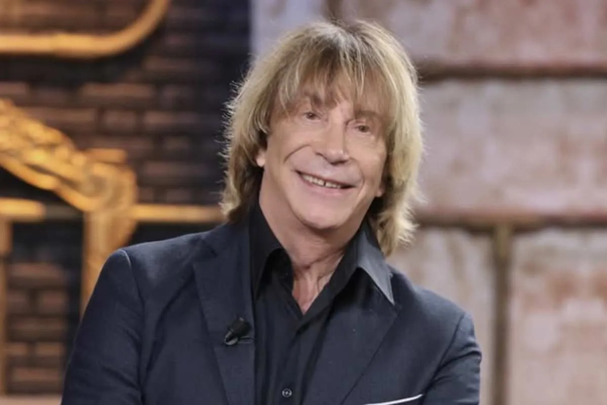È quello che succede ancora oggi con Enzo Paolo Turchi e Carmen Russo, protagonisti di un nuovo siparietto televisivo nato attorno al tema