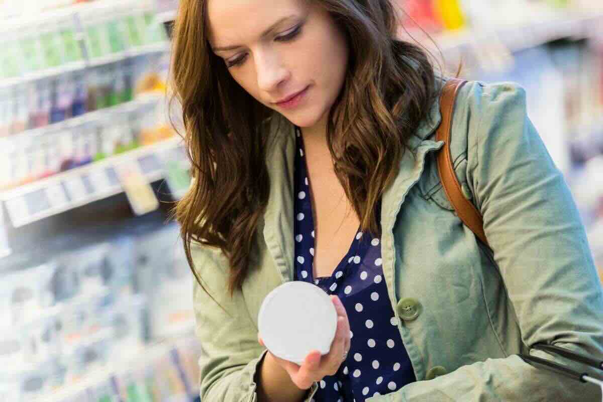 Leggere l'etichetta dello yogurt