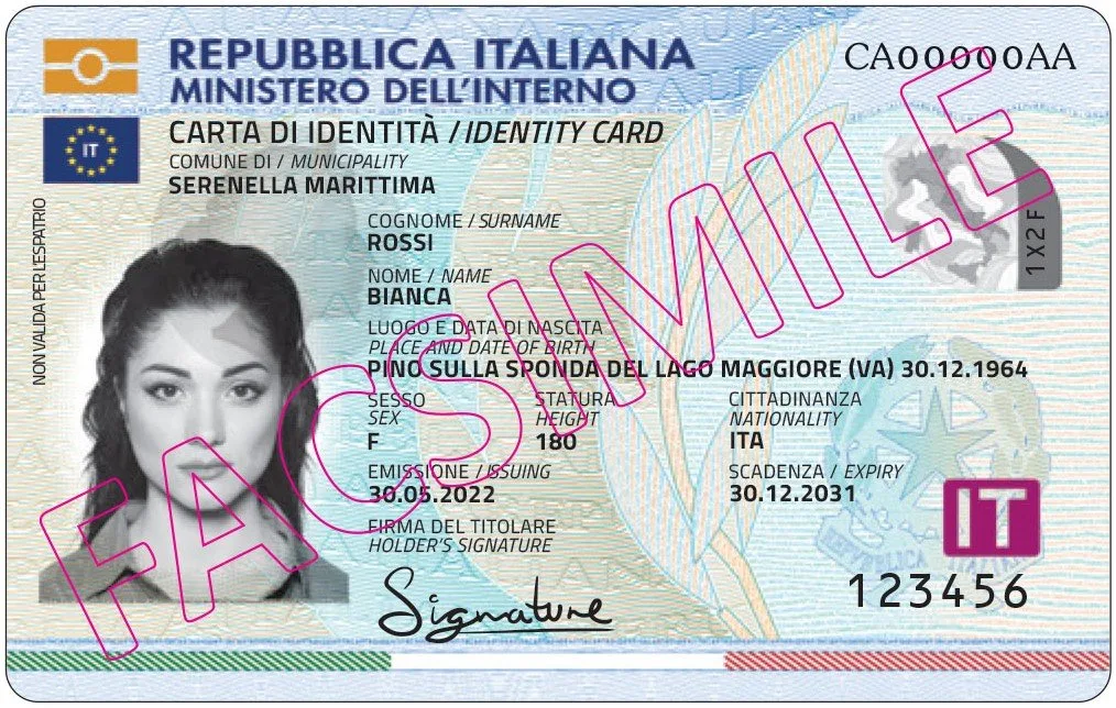 Facsimile del fronte della Carta d’Identità Elettronica italiana