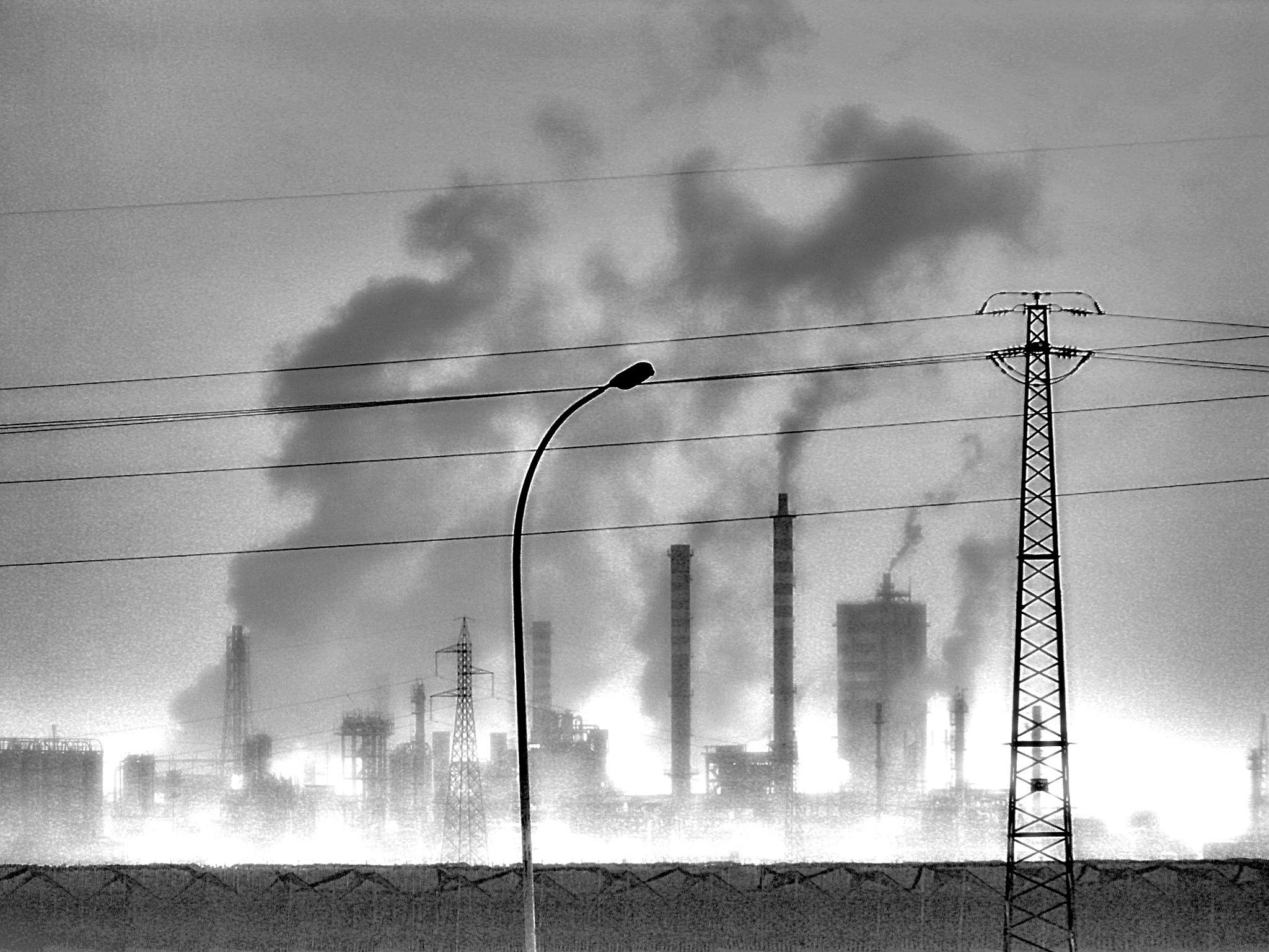 Tricom, la fabbrica dei veleni: cosa insegna una storia di lavoro, ambiente e memoria