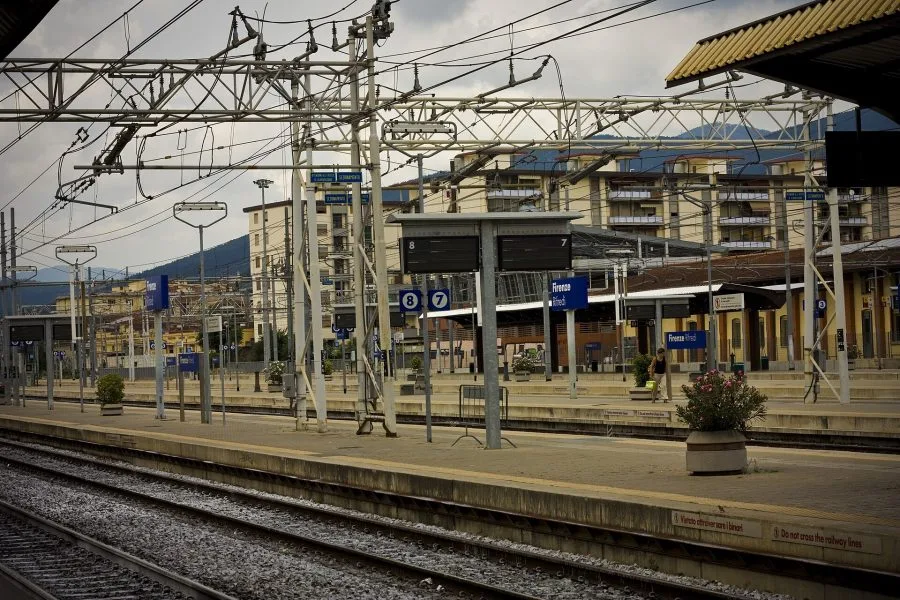 Banchine e binari della stazione di Firenze Rifredi