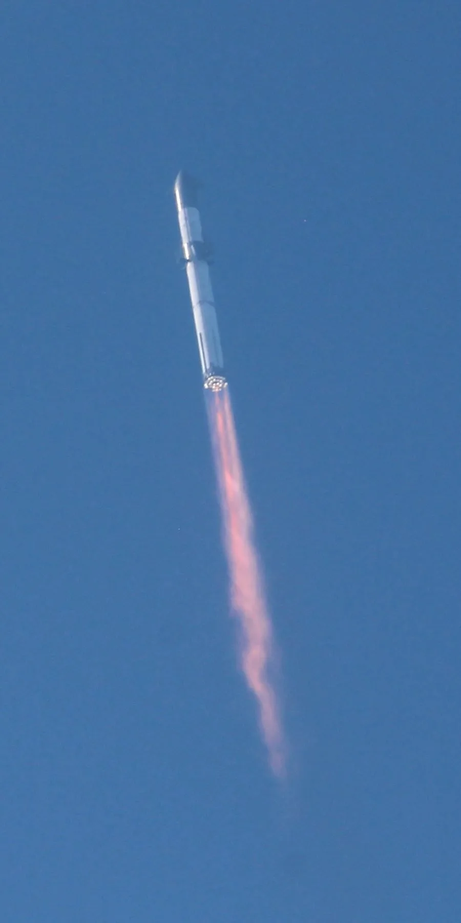 Starship in volo durante un test da Boca Chica