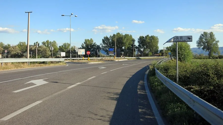 Un tratto della strada regionale 79 Ternana nei pressi di Poggio Bustone