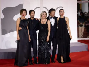 Cast e regista di L'Estranea alla Mostra di Venezia