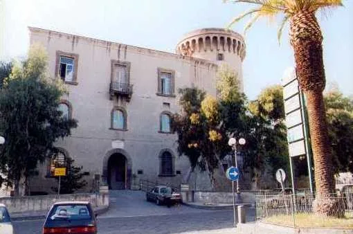 Castello di Caivano nel centro cittadino