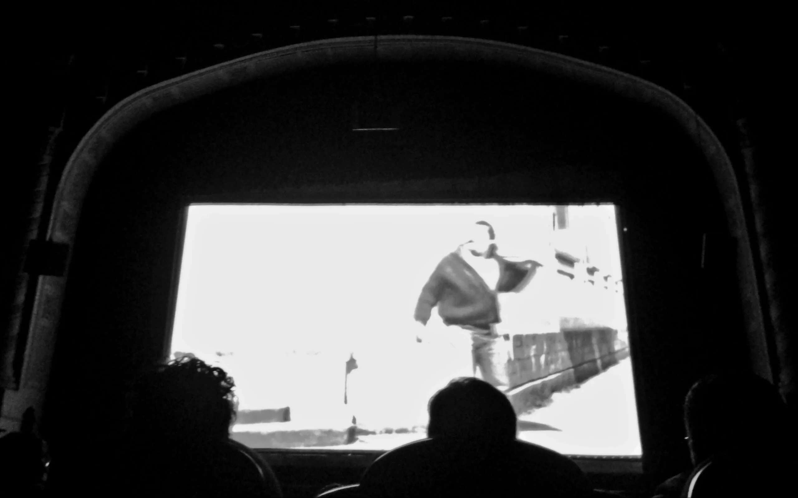 Sala cinematografica durante una proiezione