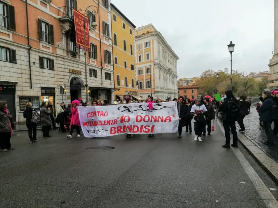 Marcia a Roma per l'eliminazione della violenza contro le donne
