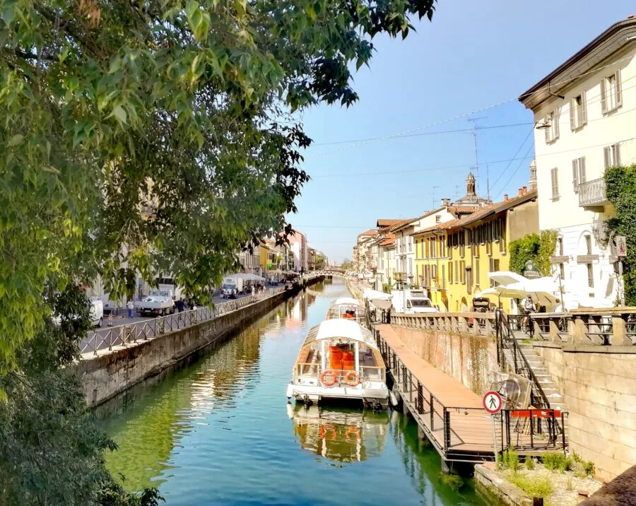 Veduta del Naviglio Grande a Milano