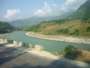 Fiume Trishuli nel distretto di Dhading, Nepal