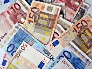 Banconote euro, immagine d’archivio del risparmio