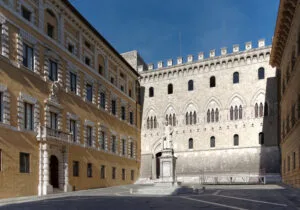 Piazza Salimbeni a Siena