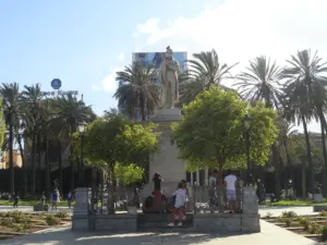 Piazza Castelnuovo a Palermo, archivio