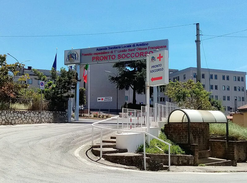 Ingresso del pronto soccorso dell'ospedale Sant'Ottone Frangipane di Ariano Irpino